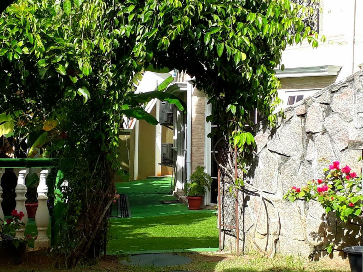 Hibiscus House Seychelles Self Catering Apartment Victoria Exterior photo